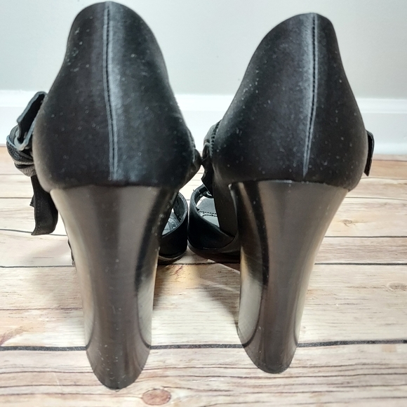 Yves Saint Laurent Rive Gauche black peep toe heels 36.5 - Picture 8 of 16